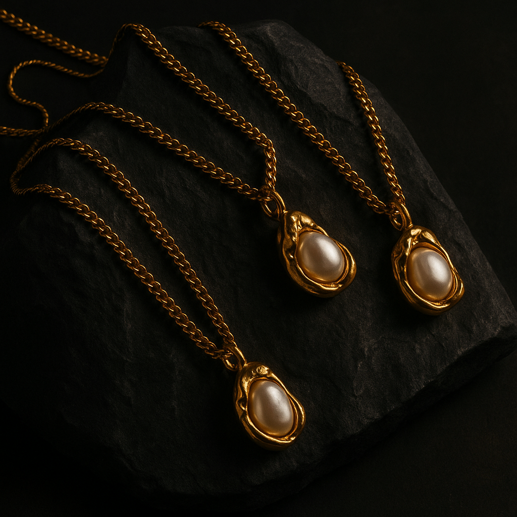 Refined Luxury Pearl Pendant Necklace